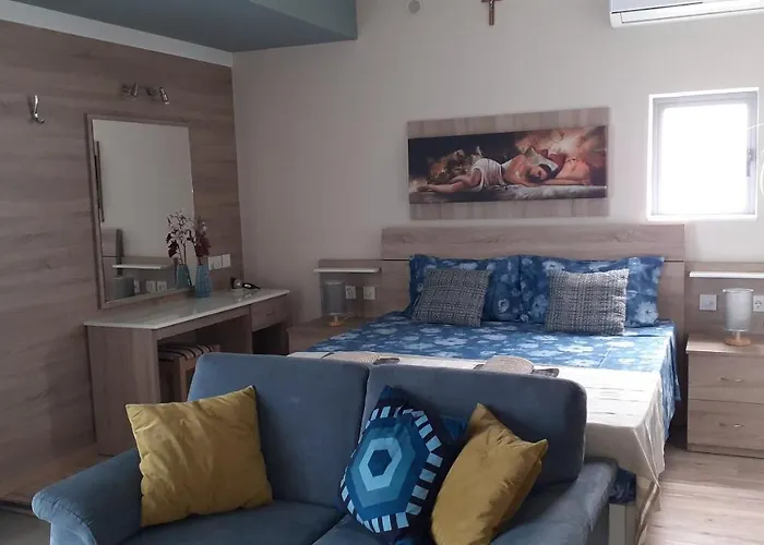 Marsalforn Sea View Beachfront Studio Apartment